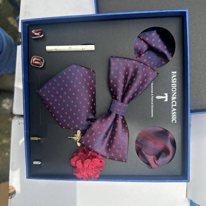 NECK TIE SET