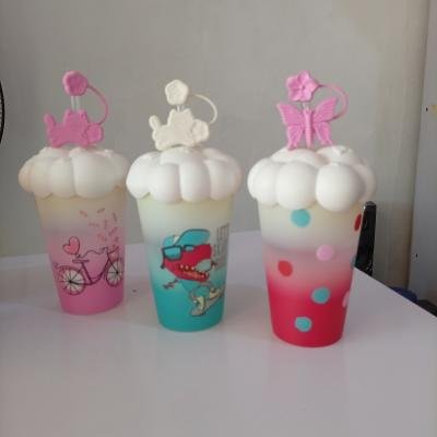 FANCY CUP WITH COVER AND STRAW COVER